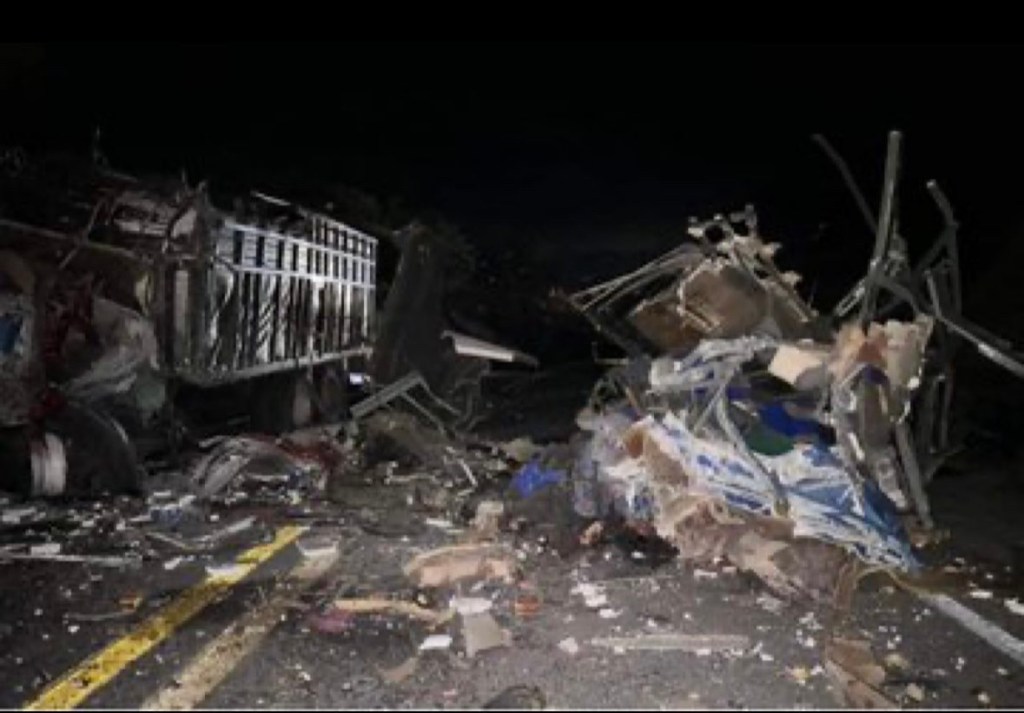 México: Grave accidente de bus que transportaba venezolanos deja 16 migrantes&nbsp;muertos