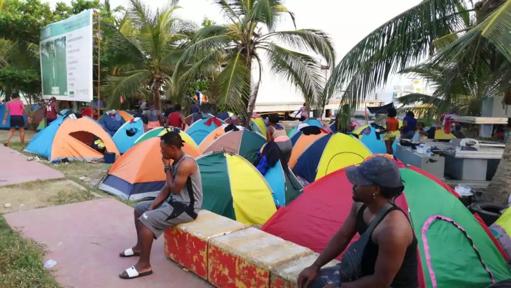 Migración: Necoclí, el municipio que hoy parece una Torre de&nbsp;Babel