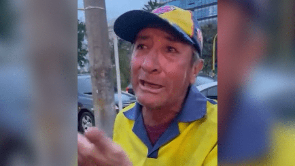 “Me jodieron”: vendedor de Bonice denuncia que le robaron el carrito con el&nbsp;producto