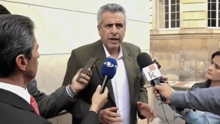 Polémica por frase de MinInterior, Luis Fernando Velasco: “De qué van a vivir” sobre financiación del&nbsp;ELN