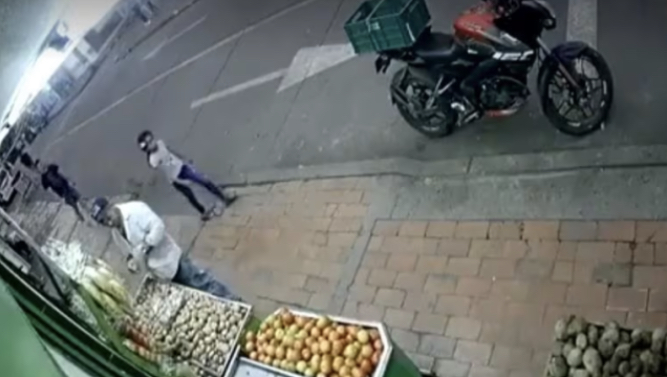 Bogotá: Los videos en los que se ve a Eva Luna, la niña de nueve años desaparecida desde el pasado&nbsp;domingo