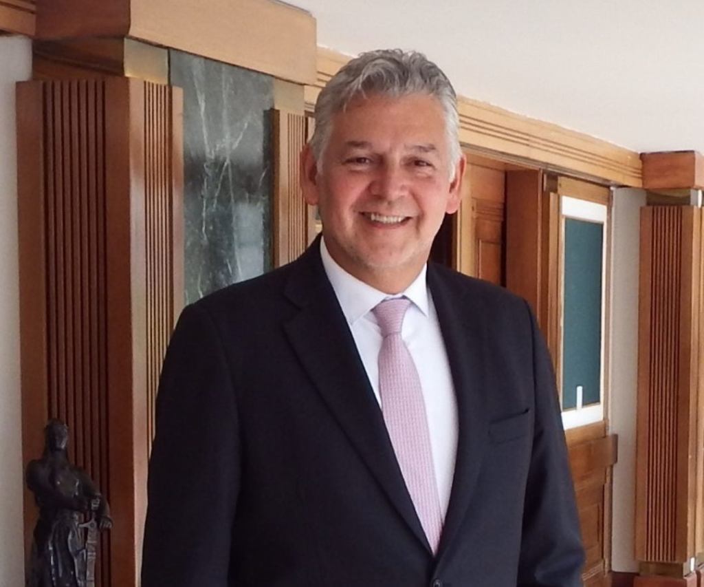 “No confunda”: Dura respuesta de Fenalco a Petro tras cierres por facturación&nbsp;electrónica