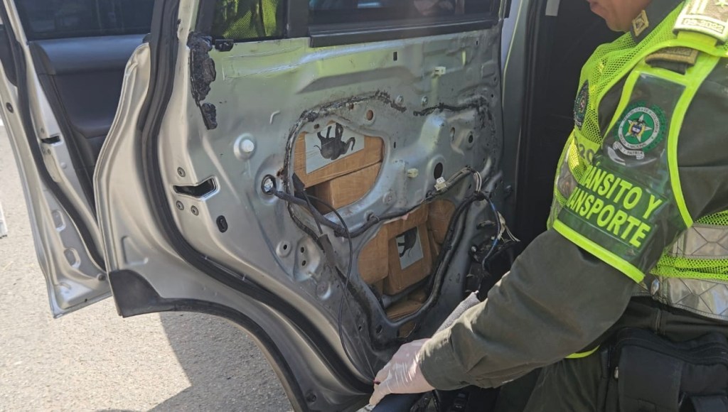 Cae camioneta de la UNP con cocaína, capturan a firmante de paz y a dos&nbsp;escoltas