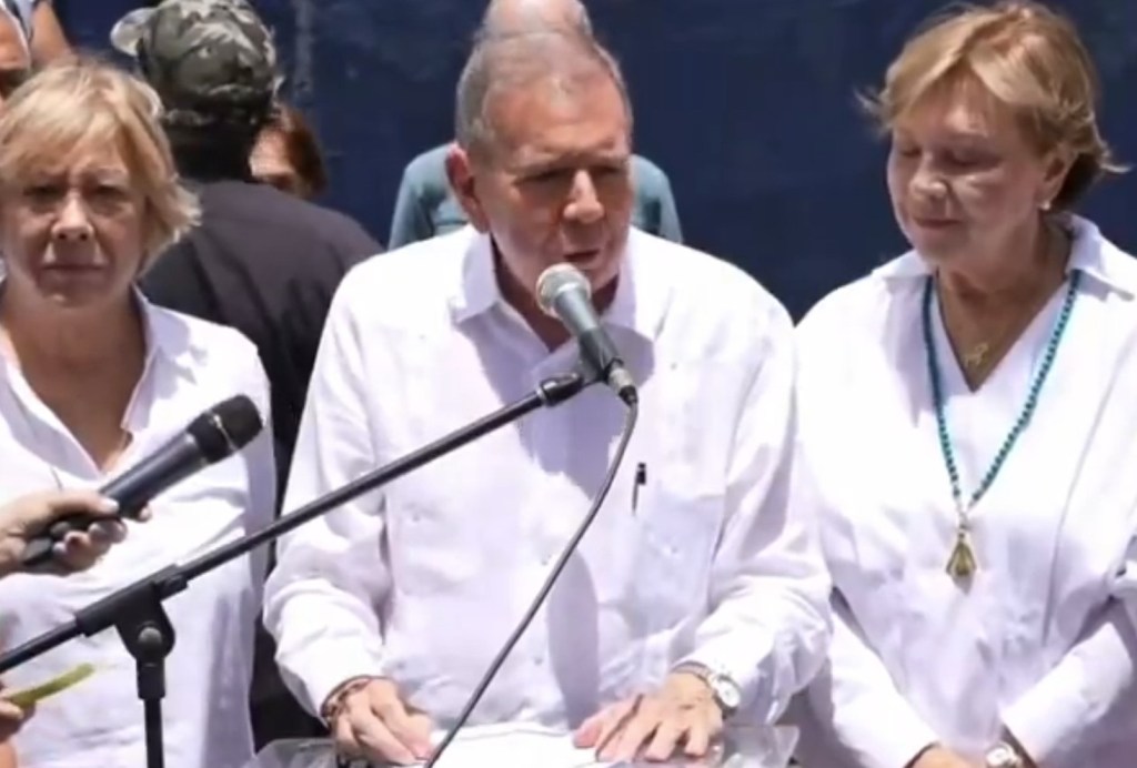 Edmundo González se suma a una lista cada vez más amplia de opositores exiliados de&nbsp;Venezuela