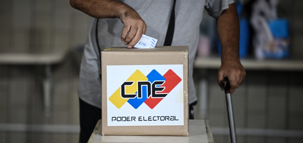 Venezuela: CNE desafía a la comunidad internacional y sin presentar actas de votación ratificó victoria de Nicolás&nbsp;Maduro