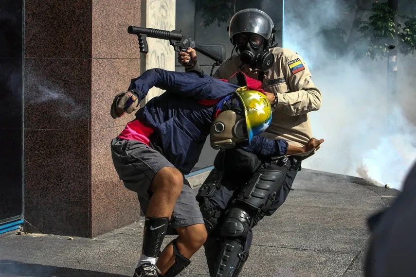 Régimen Maduro reactivó “maquinaria de represión” cometiendo crímenes de lesa humanidad tras fraudulentas elecciones presidenciales, según la&nbsp;ONU