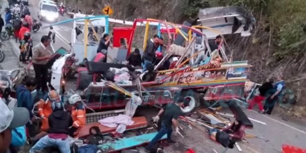 Trágico accidente en carreteras de Huila deja al menos siete muertos y varios&nbsp;heridos