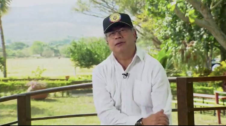 “Golpe de las corbatas”: Presidente Gustavo Petro insiste en supuesto golpe de Estado en su&nbsp;contra