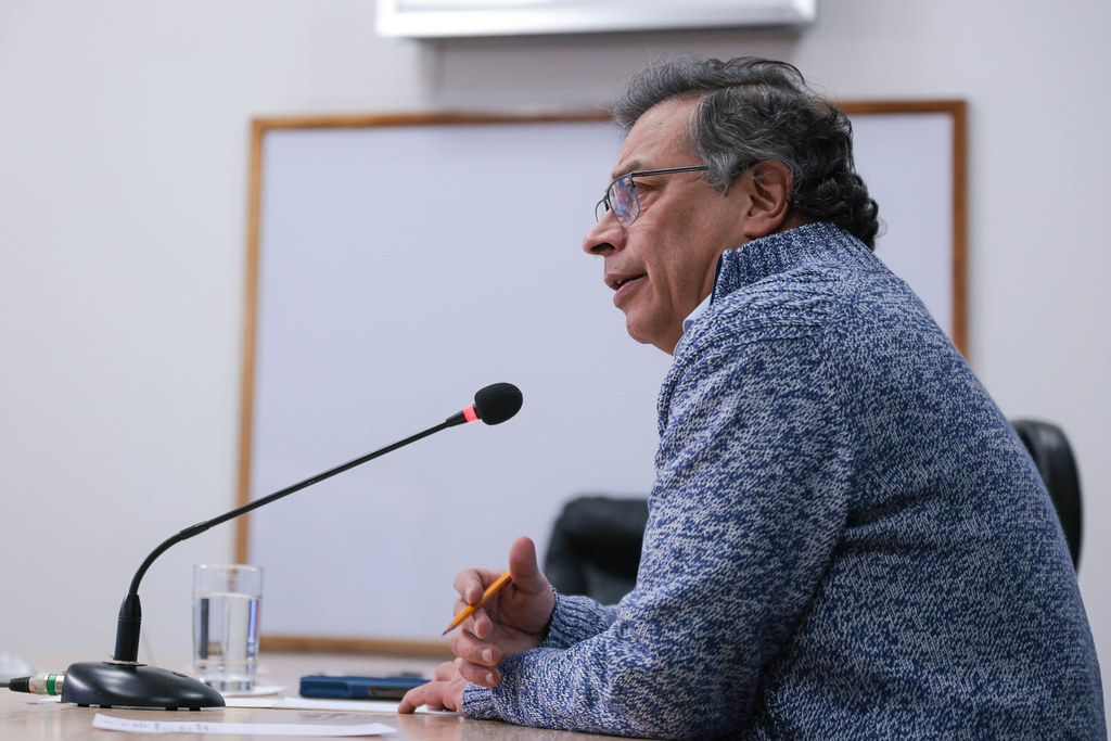Gabinete ministerial y altos funcionarios rodean al presidente Gustavo Petro y cuestionan al CNE por imputarle&nbsp;cargos