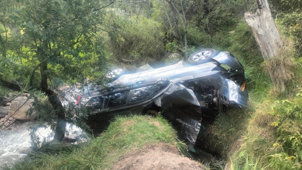 Dos muertos deja aparatoso accidente del esquema de seguridad del exvicepresidente, Germán Vargas Lleras 