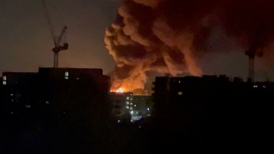 Caos en Heathrow: Fuerte incendio obliga a suspender vuelos desde y hacia Londres, colombianos entre los&nbsp;afectados