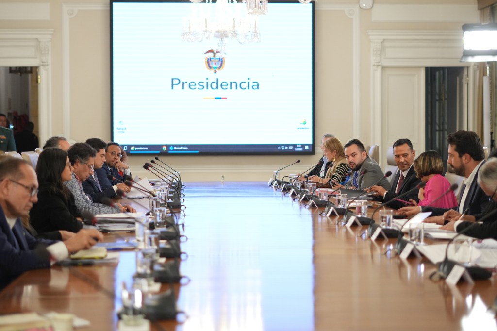 Precandidata presidencial Paola Holguín denuncia penalmente a los 19 ministros de Petro por consulta popular&nbsp;2.0