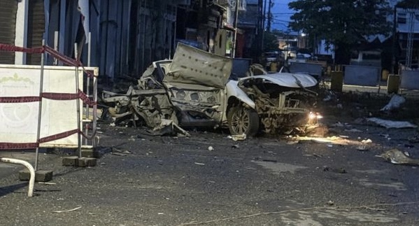 Arremetida terrorista en el surcoccidente del país, carros bomba, atentados con explosivos y asesinato de un policía 