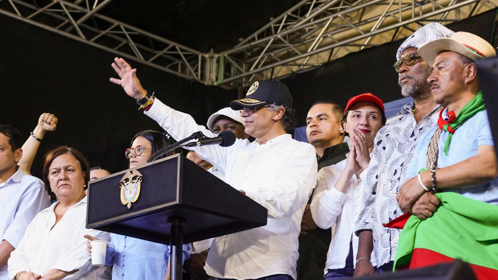 Tras “Decretazo” de consulta popular, el presidente Petro amenaza con una Asamblea&nbsp;Constituyente