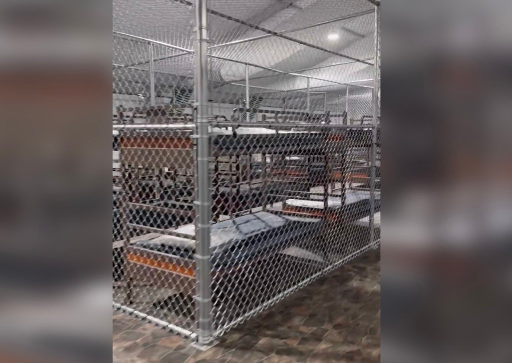 Estados Unidos: Así es el “Alligator Alcatraz” (Alcatraz de los caimanes), el centro de detención de Trump para migrantes&nbsp;ilegales