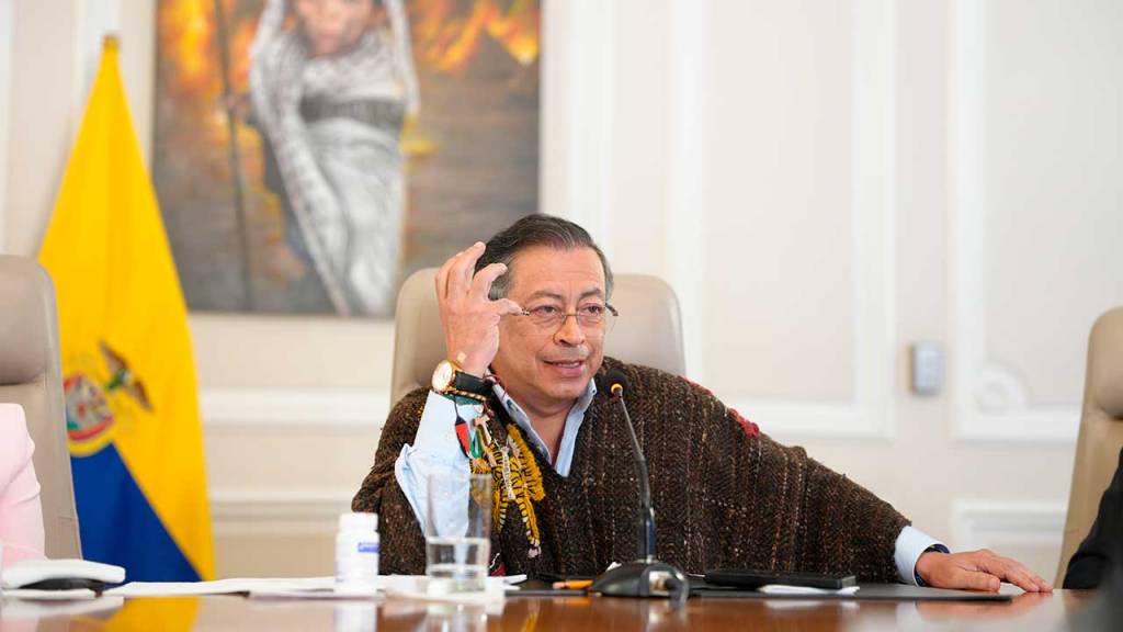 “Hubo una traición al presidente. La coalición en el Senado se rehace por completo”: Petro tras derrota en elección de&nbsp;Camargo