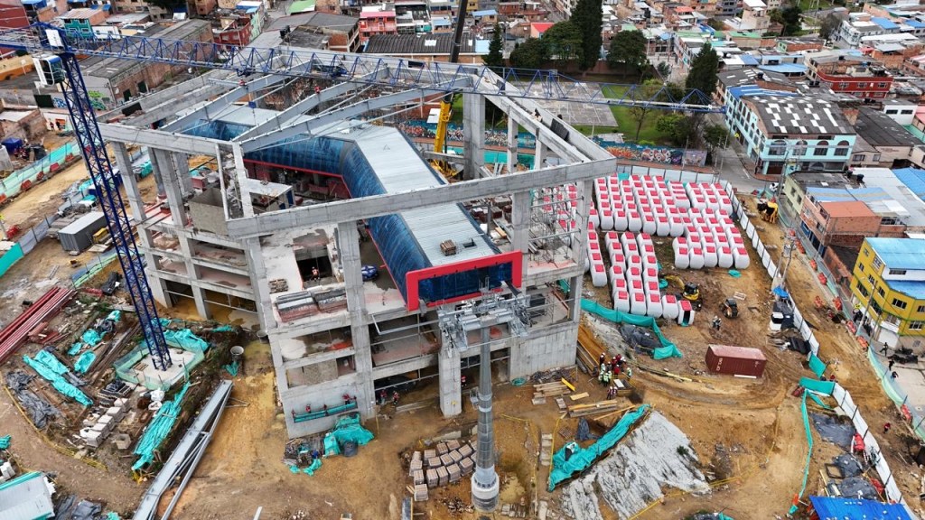 Bogotá: Así avanza la construcción del TransMiCable San Cristóbal, se inicia el tendido de cableado