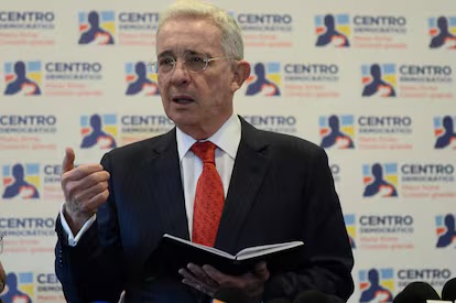 La encrucijada en el Centro Democrático: Cabal pide aplazamiento para escogencia del candidato, Uribe responde a Abelardo de la&nbsp;Espriella