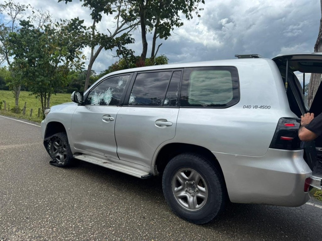 Atención: Atentado contra el Gobernador de Arauca, Renson Martínez, atacan camioneta en la que se&nbsp;movilizaba