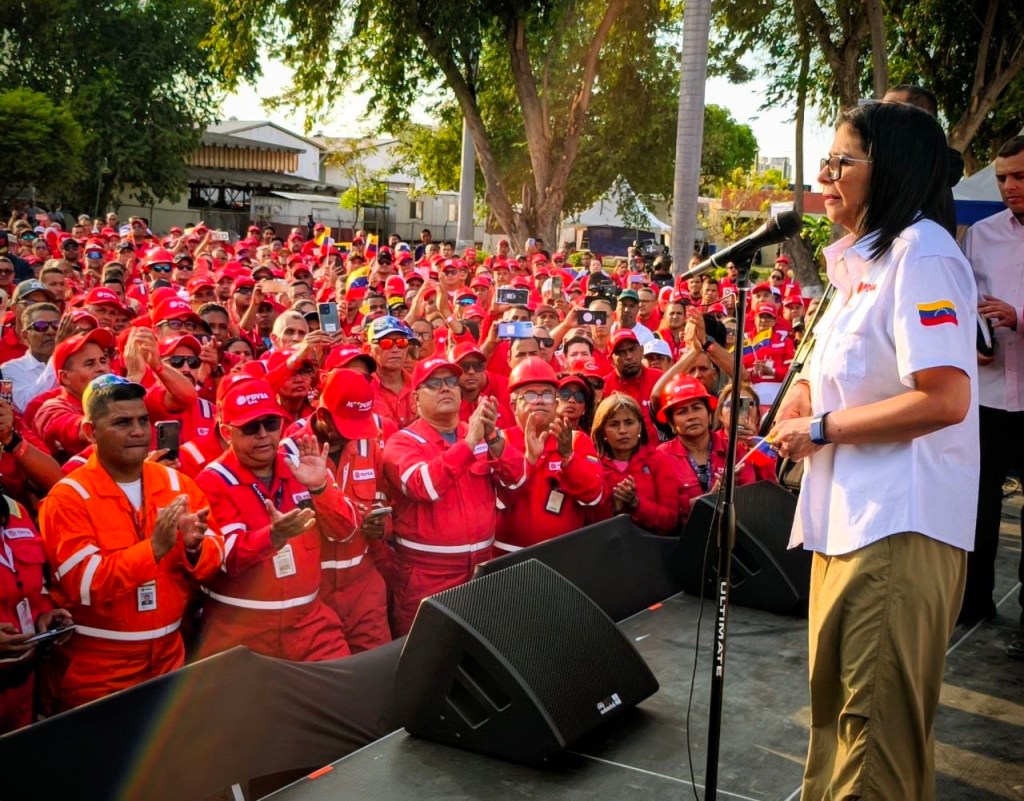 «Ya basta de órdenes»: Delcy Rodríguez exige a Estados Unidos dejar de interferir en asuntos de Venezuela