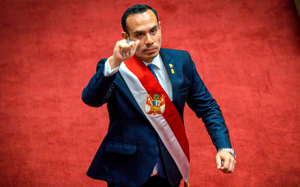 La inestabilidad política en Perú cobra la cabeza del presidente interino José Jerí, duró solo cuatro meses en el&nbsp;poder