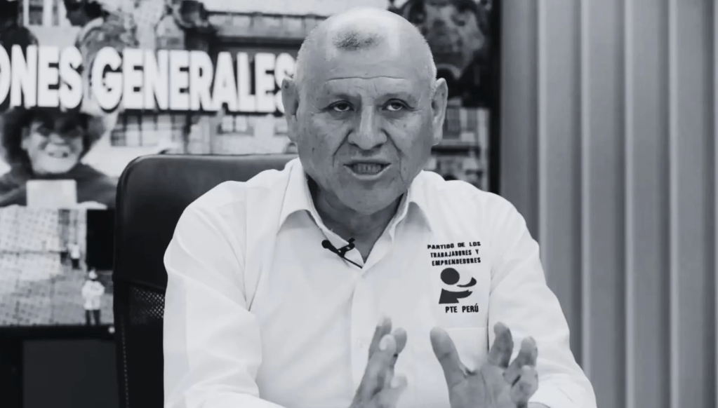 Perú: Muere en un accidente de tránsito el candidato presidencial, Napoleón Becerra