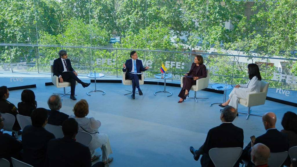 Petro reconoció el fracaso de la Paz Total de su Gobierno y de elegir a «un poco de gente que no servía» en su gabinete&nbsp;ministerial