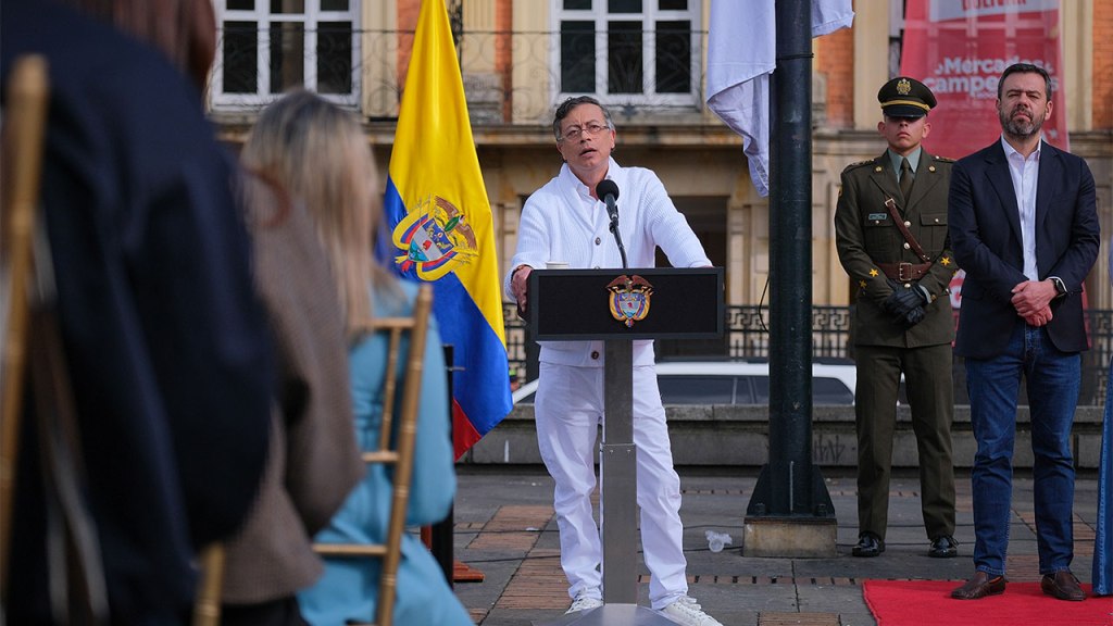Petro no reconoce los resultados del preconteo y advierte sobre presuntas irregularidades en el sistema&nbsp;electoral
