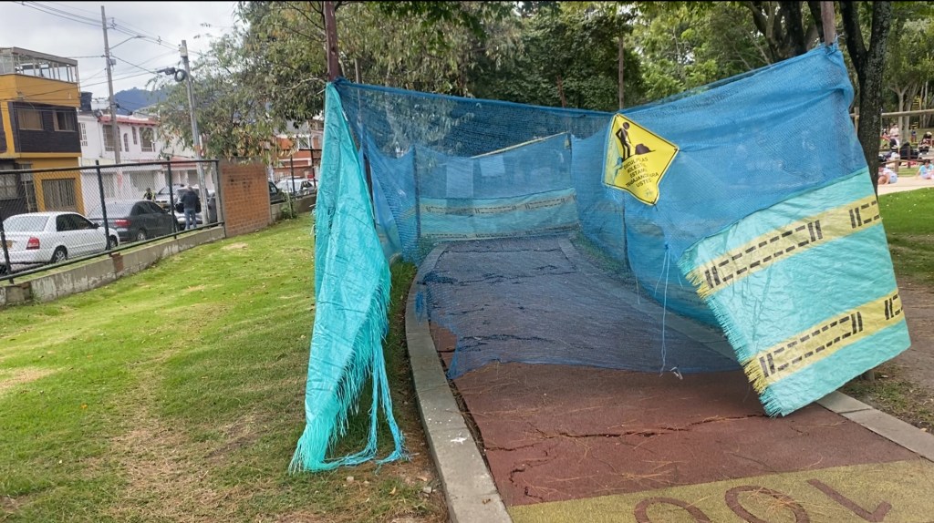 Denuncia: Abandono y riesgo en la pista atlética del Parque Ciudad Montes; comunidad exige al IDRD&nbsp;reparación