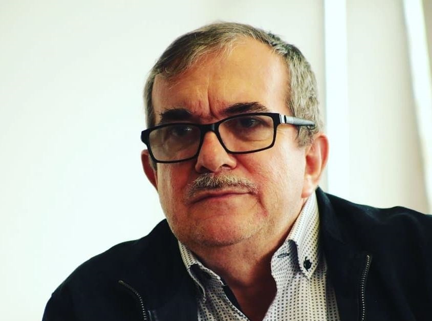 Rodrigo Londoño (Timochenko) invita a votar por Cepeda y critica el «egocentrismo» y las «improvisaciones» de&nbsp;Petro