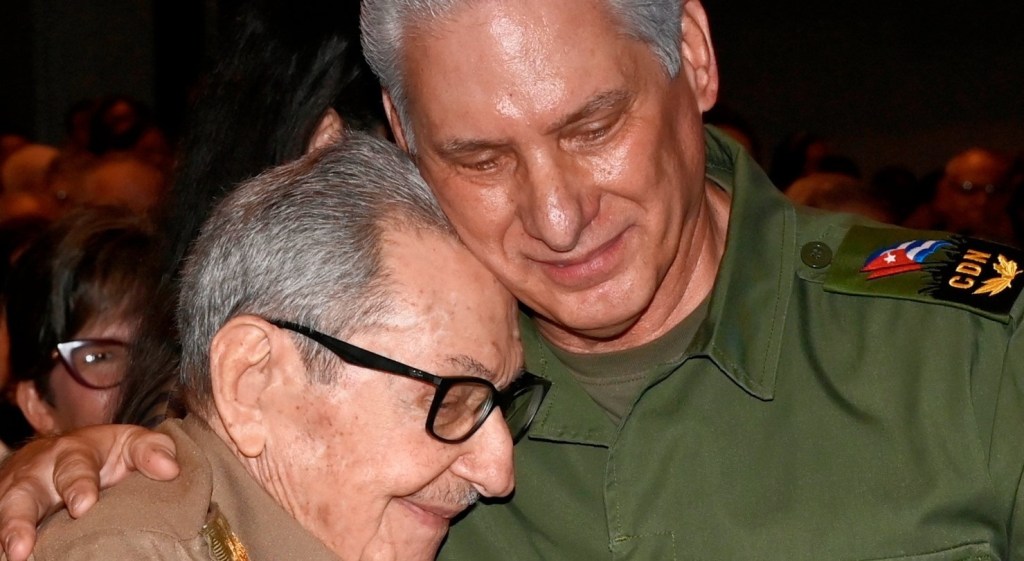 Cuba: «Patético circo miamense»: Díaz-Canel sobre orden de captura de Estados Unidos contra el expresidente Raúl Castro