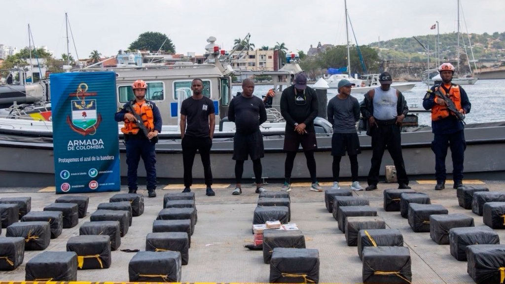 Golpe al narcotráfico: Autoridades incautan más de 3,6 toneladas de cocaína a 129 millas náuticas de&nbsp;Cartagena