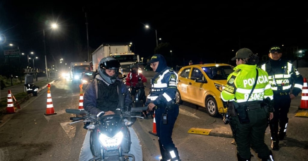Tenga en cuenta: 400 policías vigilan restricción de circulación de motociclistas en Bogotá durante puente festivo de&nbsp;Halloween